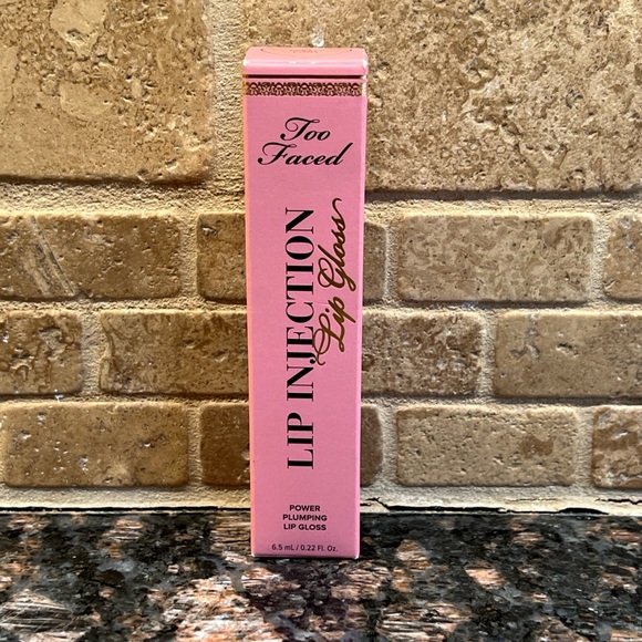 Too Faced Other - NWT Too Faced Lip Injection Power Plumping Lip Gloss